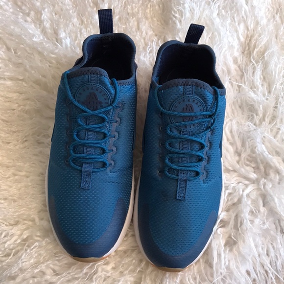 NWT Nike Huarache Run Ultra - Picture 4 of 8